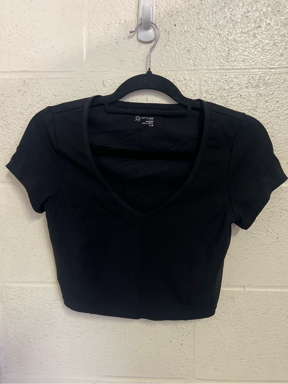 aerie Black V-Neck Short Sleeve Crop Top